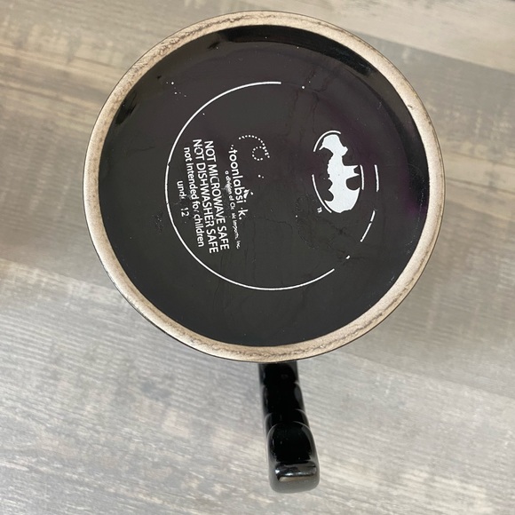 Batman Large Mug 5” Tall Black & Yellow - Picture 2 of 6